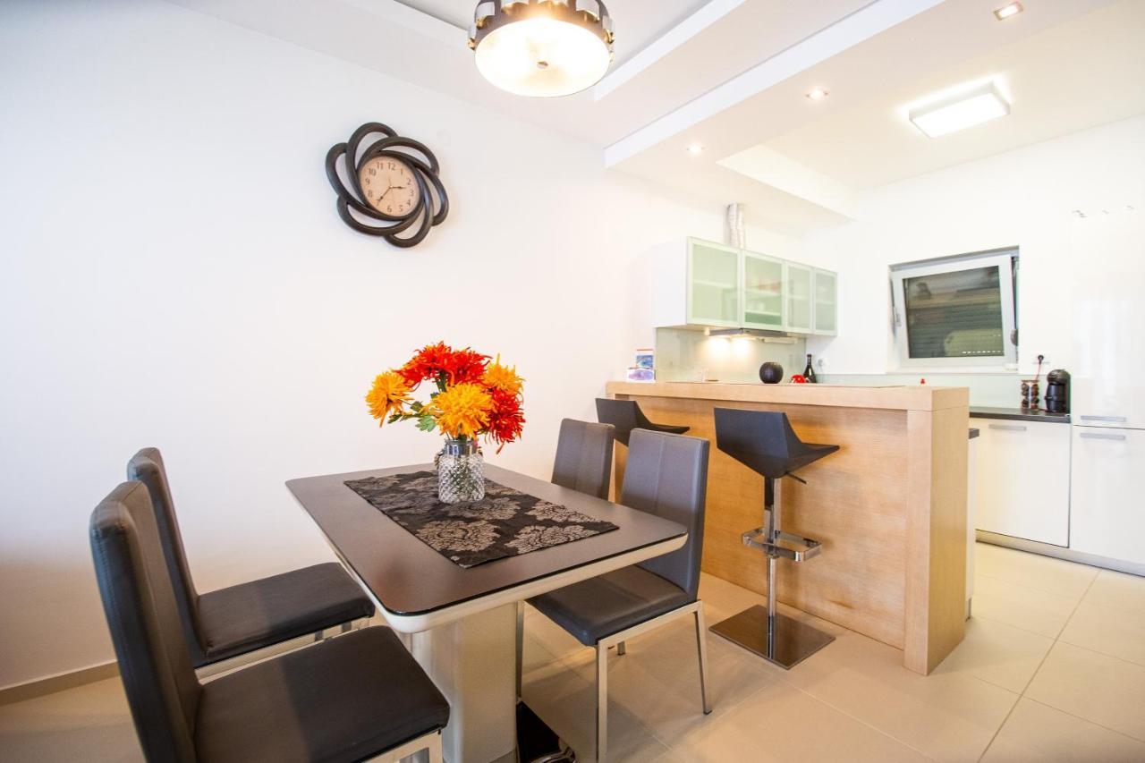 Apartment Sweet Memories Sveti Stefan Dış mekan fotoğraf